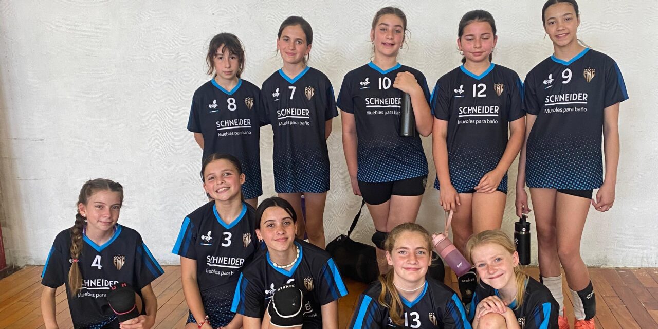 Jugaron las formaciones Sub 12 de la Escuela Municipal de Vóley de Crespo