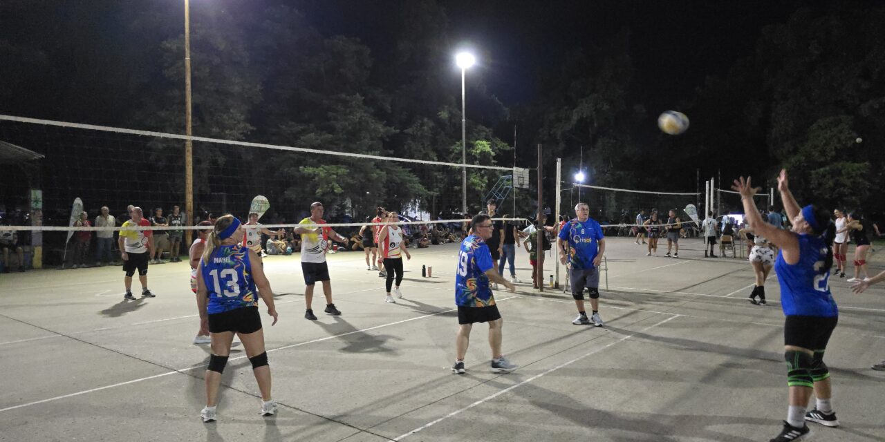 Noches de verano con deportes y juegos en Crespo