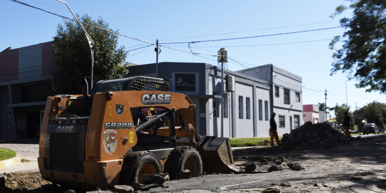 Reparaciones de paños de pavimento en Crespo