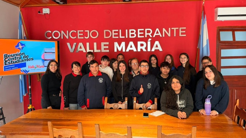 Reunión del Municipio con Centros de Estudiantes de las instituciones secundarias de Valle María