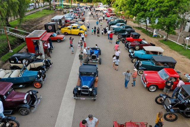 Declararon de Interés al Encuentro de Autos Clásicos y Vehículos Antiguos de Aldea Spatzenkütter