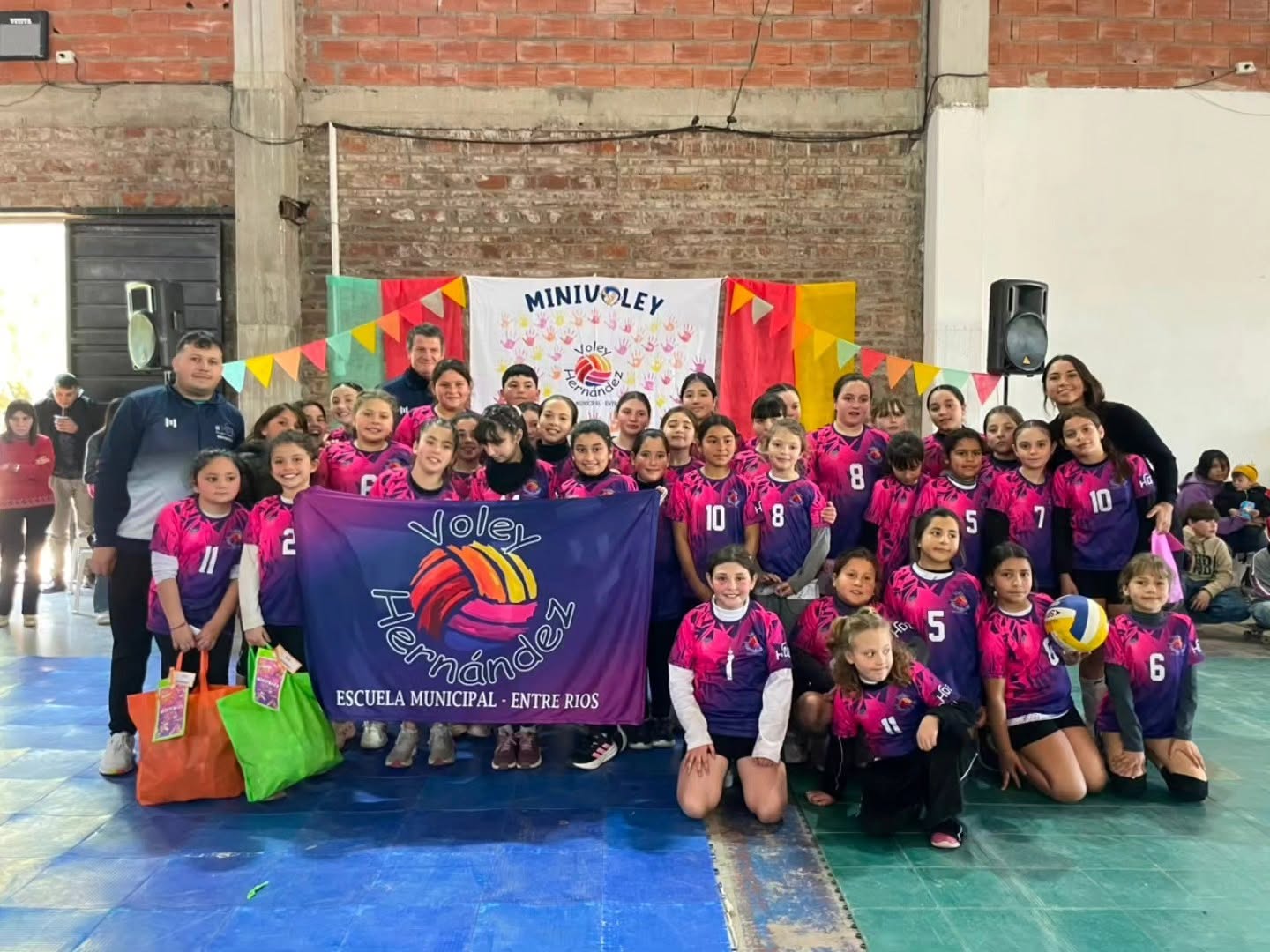 Pasó una jornada a puro mini vóley