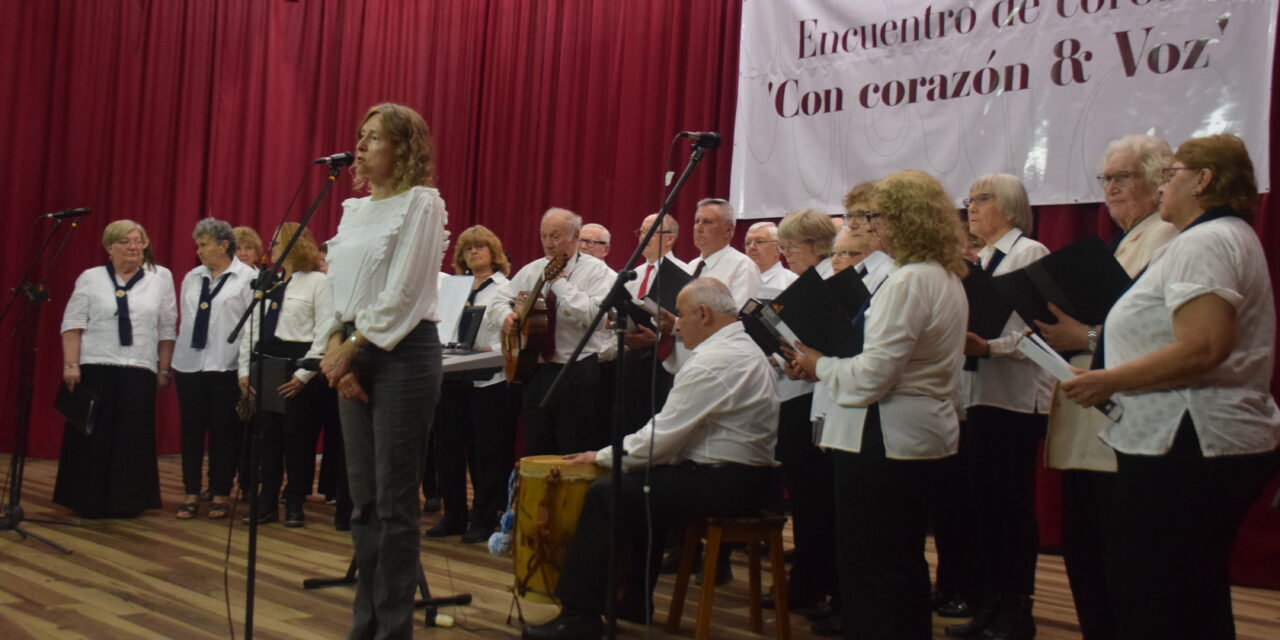 "Con corazón y voz": una tarde para celebrar la música y los encuentros en Crespo