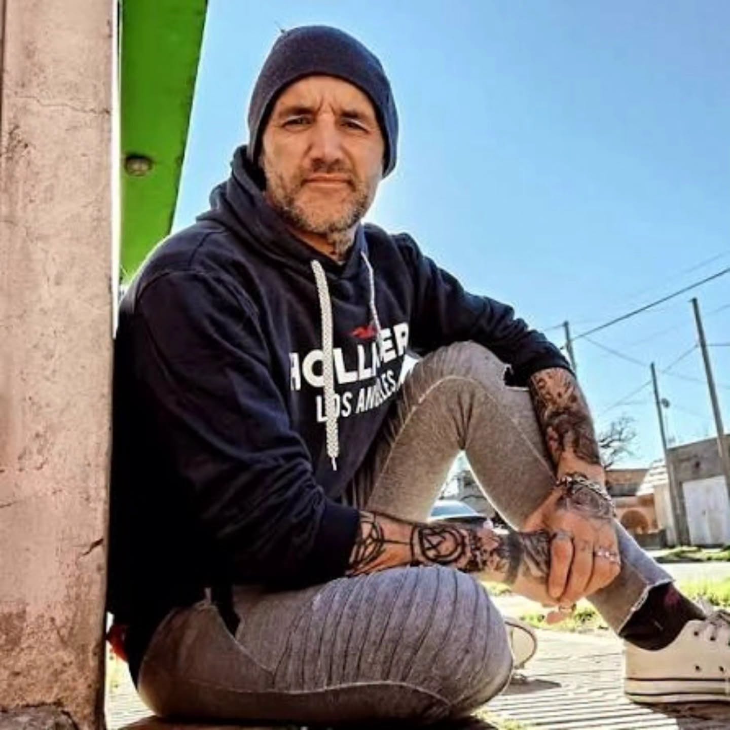 Charla de prevención en consumos problemáticos y suicidio en Hernández